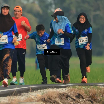 Runner Photo 5938354