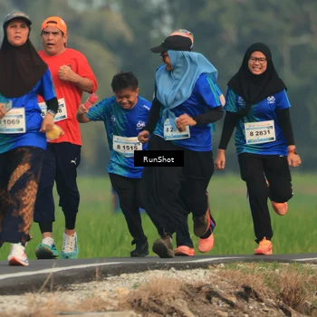 Runner Photo 5938356