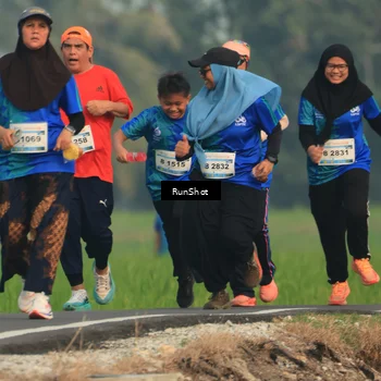 Runner Photo 5938378