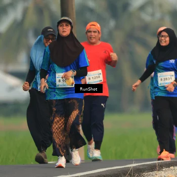 Runner Photo 5938384