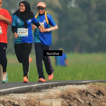 Runner Photo 5938401