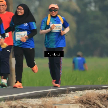 Runner Photo 5938410