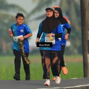 Runner Photo 5938445