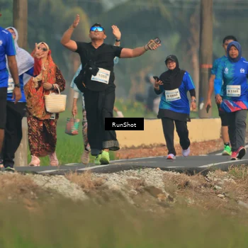 Runner Photo 5938599