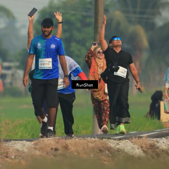 Runner Photo 5938635