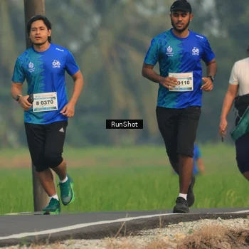 Runner Photo 5938737
