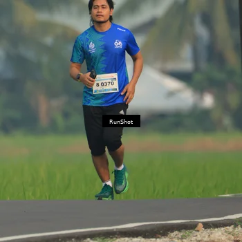 Runner Photo 5938773