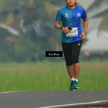 Runner Photo 5938802