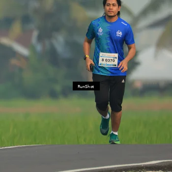 Runner Photo 5938810