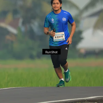 Runner Photo 5938823