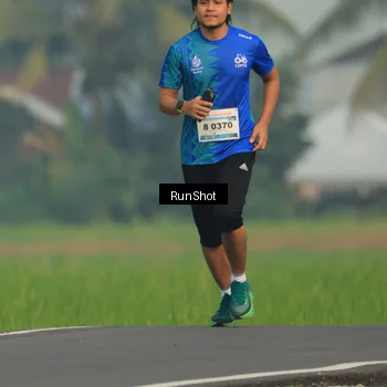 Runner Photo 5938825
