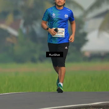 Runner Photo 5938832