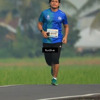 Runner Photo 5938833