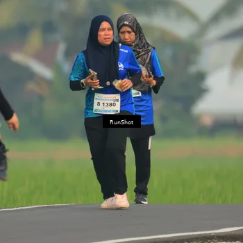Runner Photo 5939526