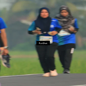 Runner Photo 5939543