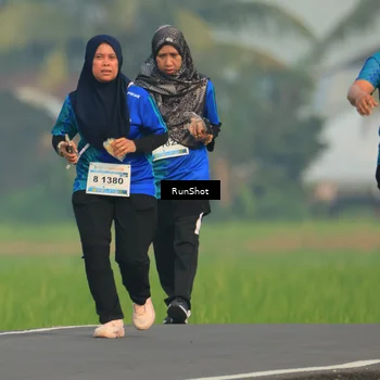 Runner Photo 5939545