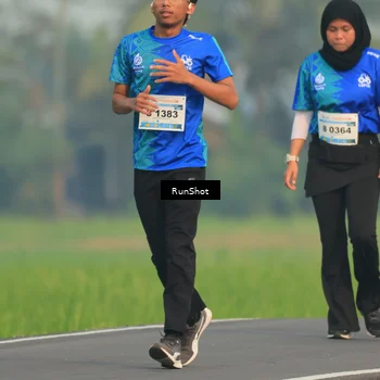 Runner Photo 5939660