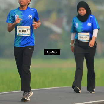 Runner Photo 5939675