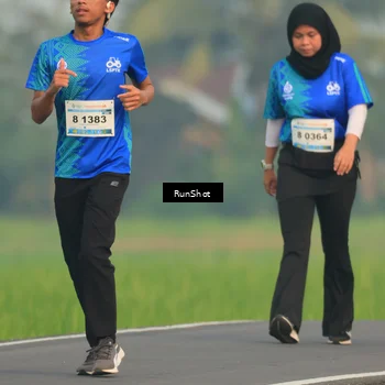 Runner Photo 5939692