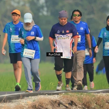 Runner Photo 5939693