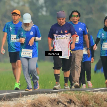Runner Photo 5939713