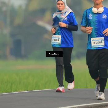 Runner Photo 5939725