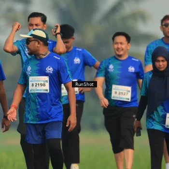 Runner Photo 5939877