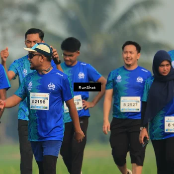 Runner Photo 5939886