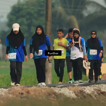Runner Photo 5940003