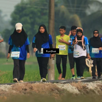 Runner Photo 5940006