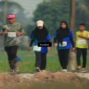 Runner Photo 5940007