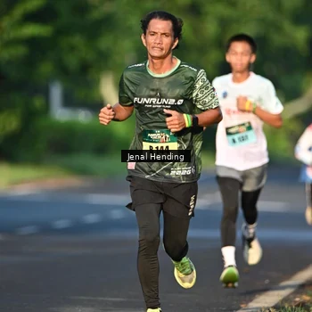 Runner Photo 5942100