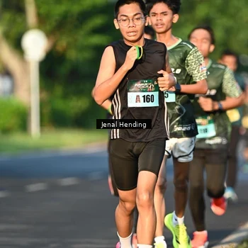 Runner Photo 5942131