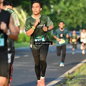 Runner Photo 5942135