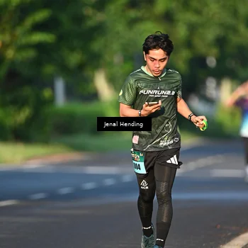 Runner Photo 5942245