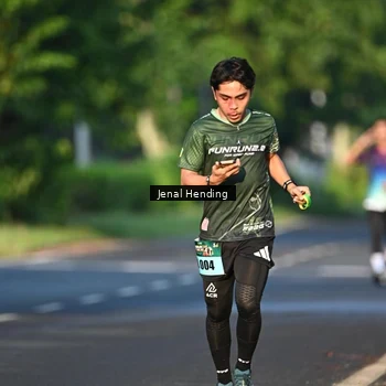 Runner Photo 5942246