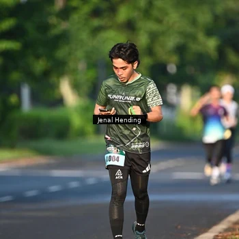 Runner Photo 5942250