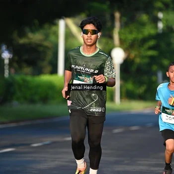 Runner Photo 5942319