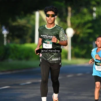 Runner Photo 5942321