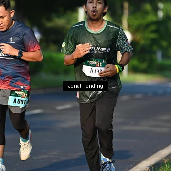 Runner Photo 5942348