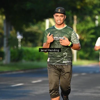 Runner Photo 5942368