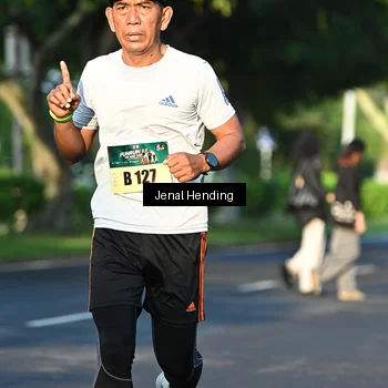 Runner Photo 5942395