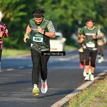 Runner Photo 5942397