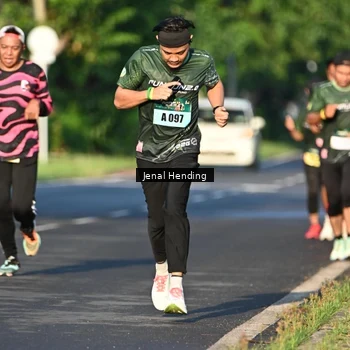 Runner Photo 5942400