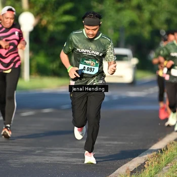 Runner Photo 5942403
