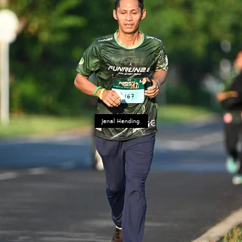 Runner Photo 5942464