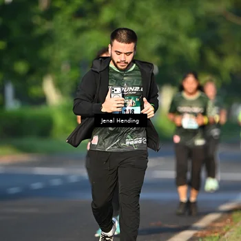 Runner Photo 5942475