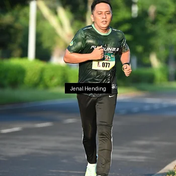 Runner Photo 5942513