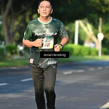 Runner Photo 5942514