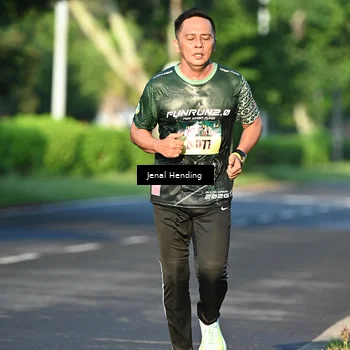 Runner Photo 5942515